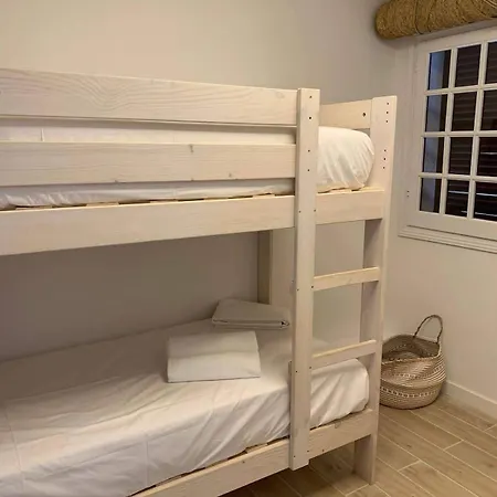 Nathan A Con Balcone Vista Mare *