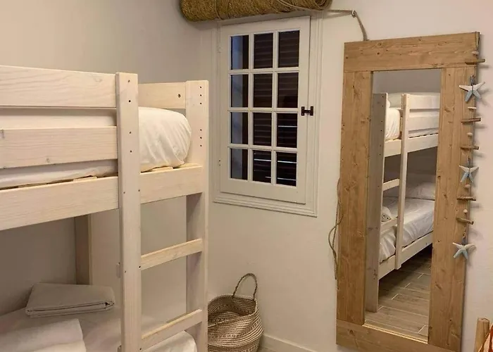 Nathan A Con Balcone Vista Mare