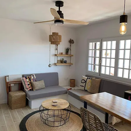 Nathan A Con Balcone Vista Mare Semesterbostad *